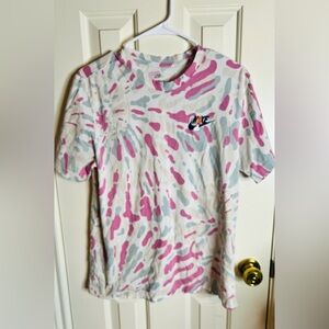 Nike shirt men’s medium pink blue white t shirt